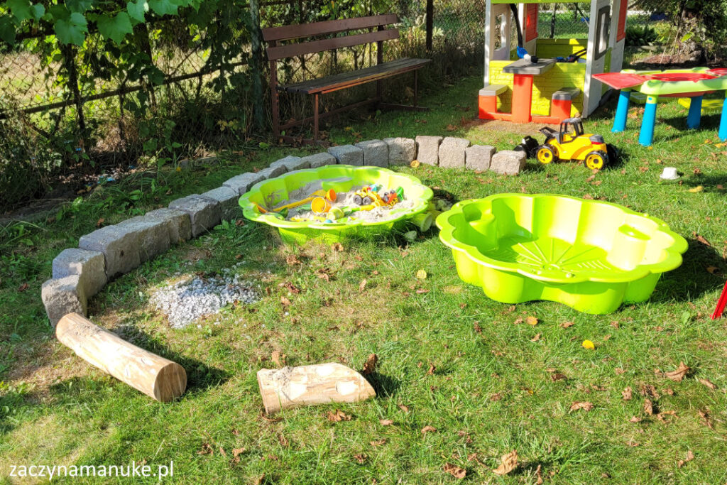 jak zbudowac piasownice diy montessori naturalistyczna naturalna piaskownica z drewna